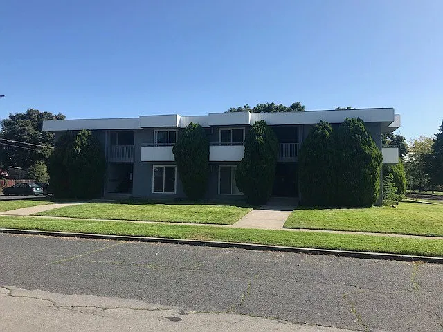 303-307 And 311 E Mission Ave
