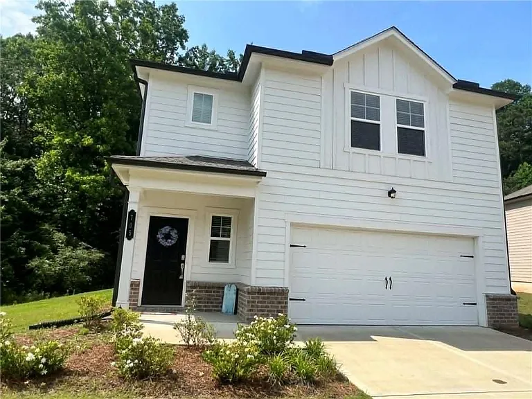 705 Evergreen Rd — Photo 1