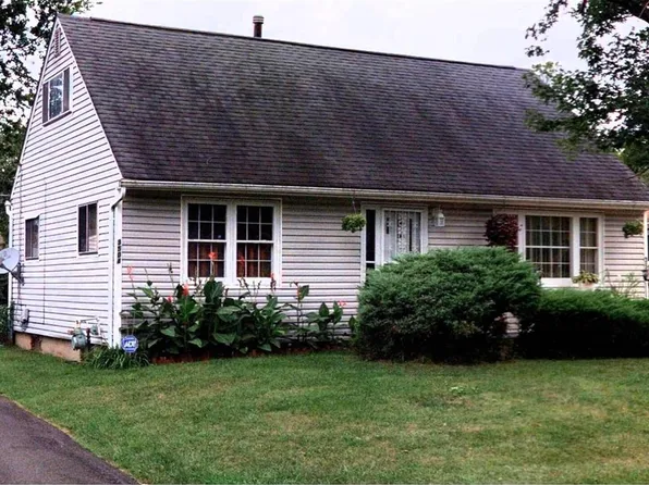 3504 Liv Moor Dr, Columbus, OH 43227