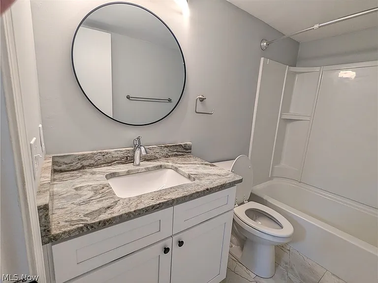 6920 Carriage Hill Dr #104 — Photo 20
