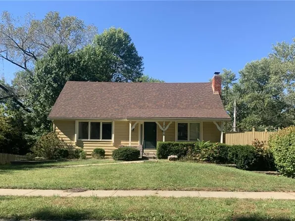 2504 Magnolia Ave, Liberty, MO 64068