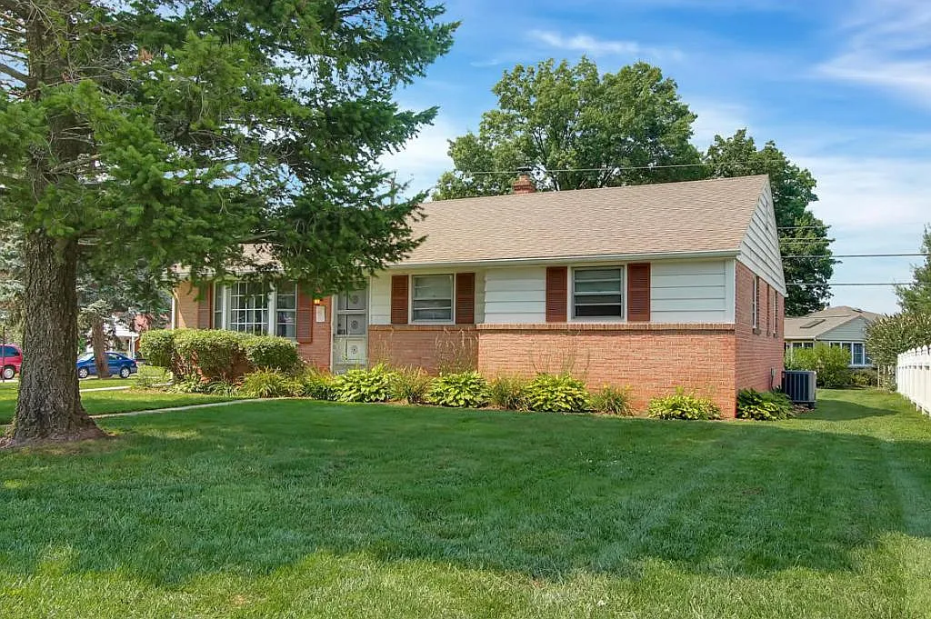 2717 Kimberly Rd photo 1