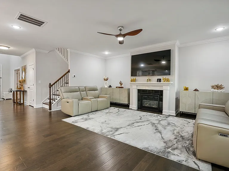 2016 Delaney Hills Ln — Photo 17