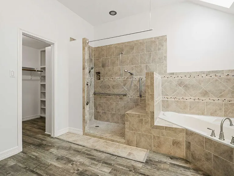 12242 Rutgers Park Ct — Photo 9