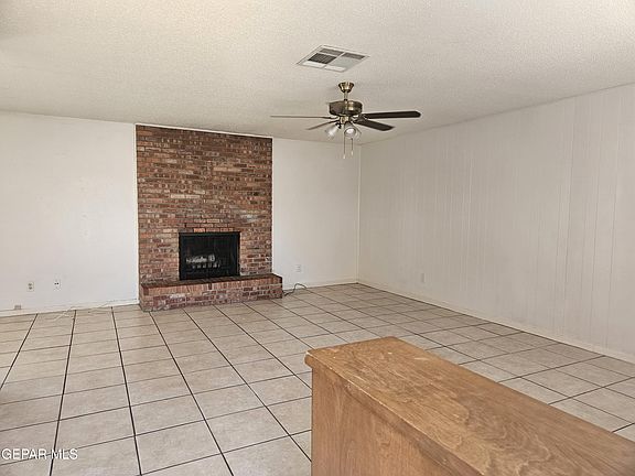 5th image of 6501 Escondido Dr #A