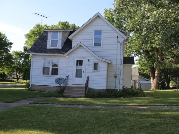 1506 11th Ave, Manson, IA 50563