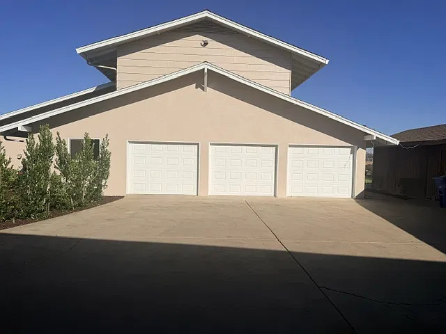 4 bed, 2729 sqft, $3,850 — Photo 3