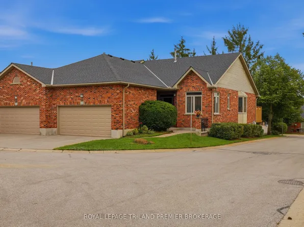 400 Ambleside Dr #31, London, ON N6G 4Y7