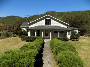 5725 Tallulah Rd, Robbinsville, NC 28771