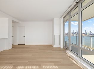 2 Northside Piers APT 21M, Brooklyn, NY 11249
