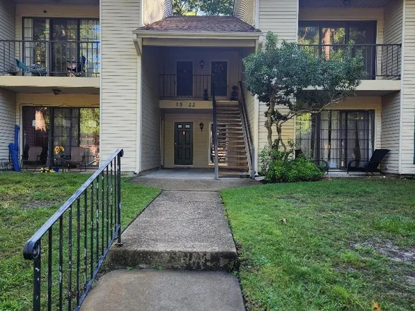 20 Cheshire Dr #20, Absecon, NJ 08205
