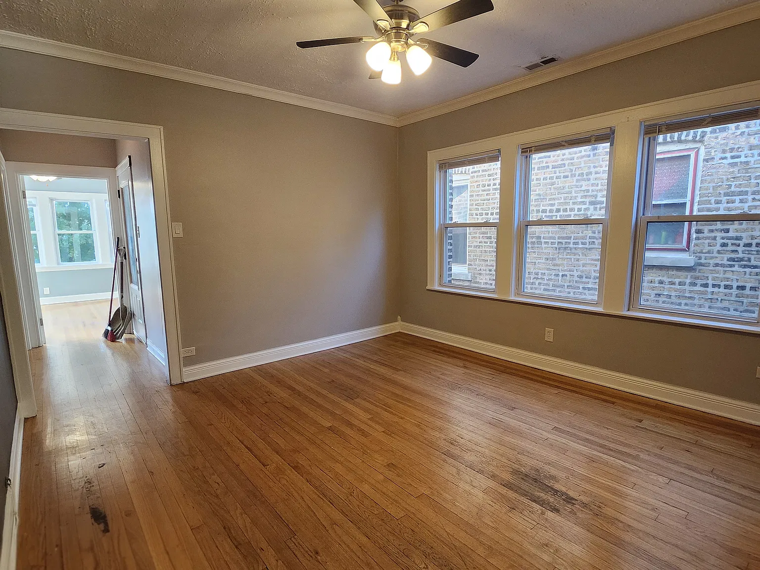 2 bed, $1,300 — Photo 3