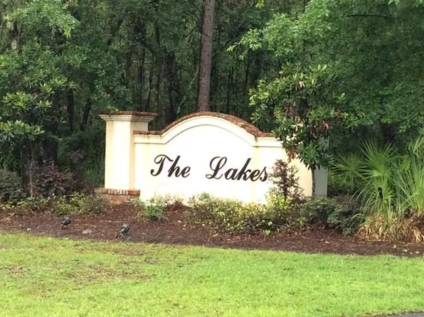 420 Lake Erie Dr, Brunswick, GA 31523