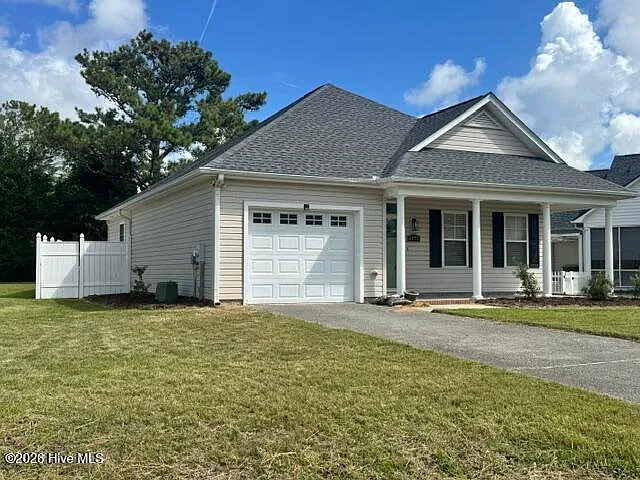 2 bed, 2.0 bath, 1318 sqft, $2,050 — Photo 2