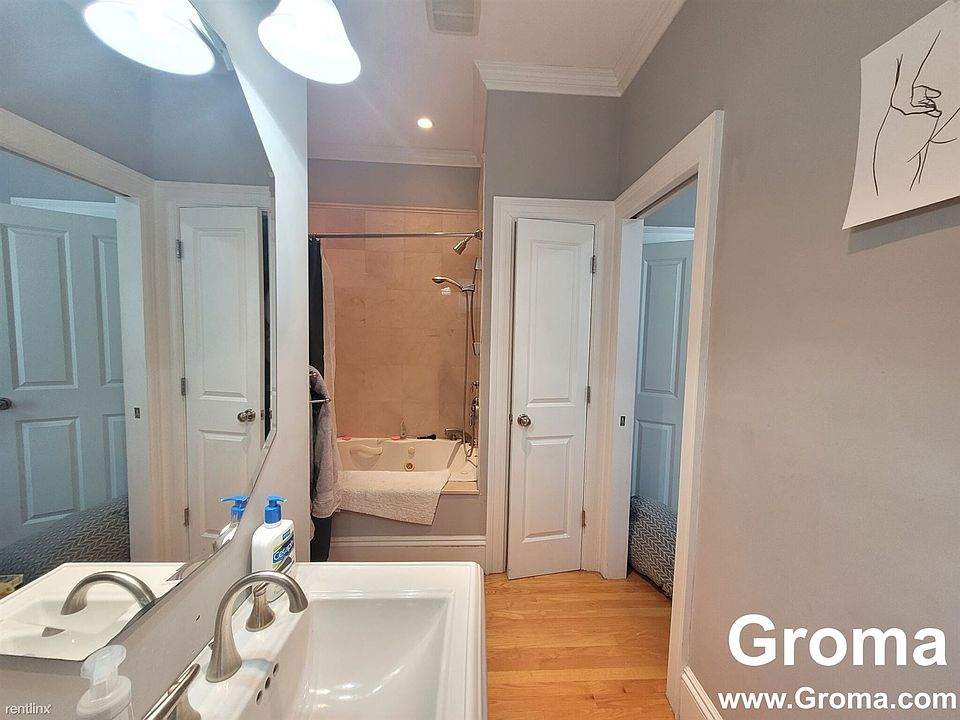 landlord_unit_photo_60698134_10