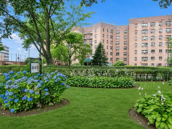 2930 137th St #4D, Flushing, NY 11354