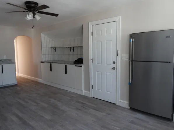 11 Franklin St APT 3, Ansonia, CT 06401