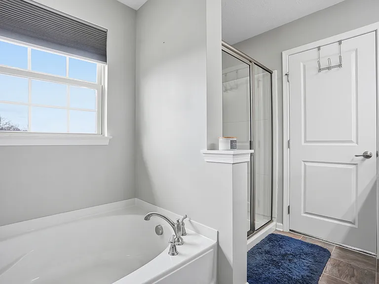 404 Aprilmae Way — Photo 24