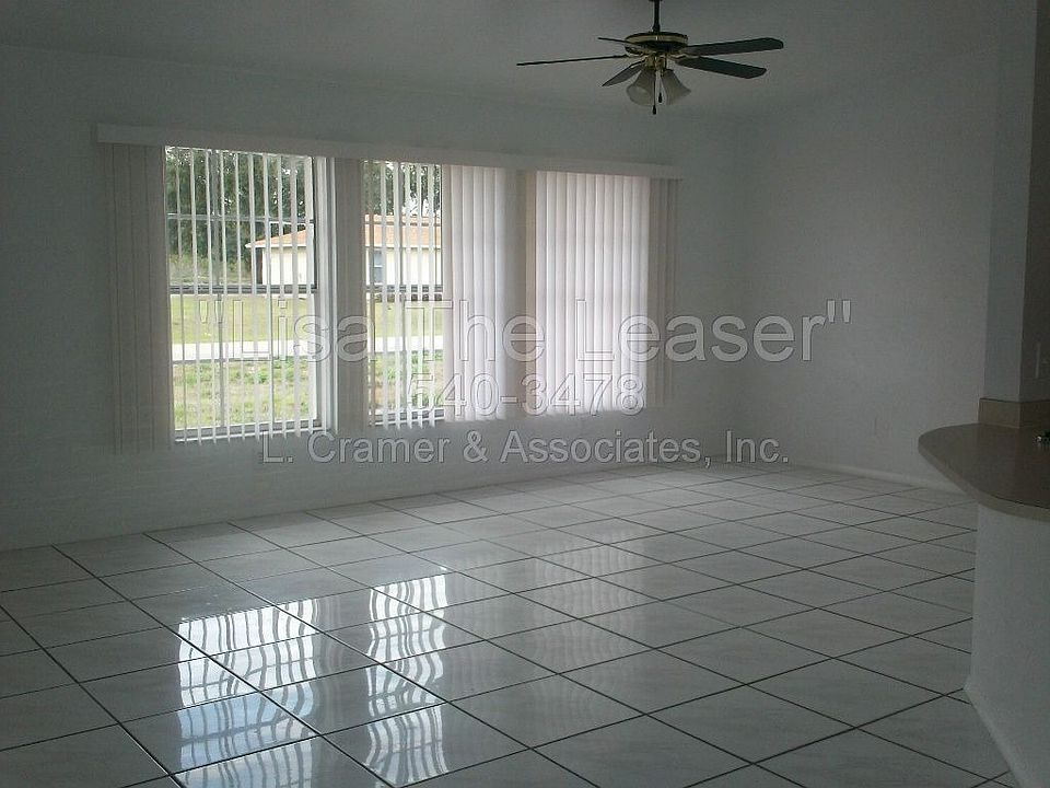 1st image of 432 Candlewick Cir W