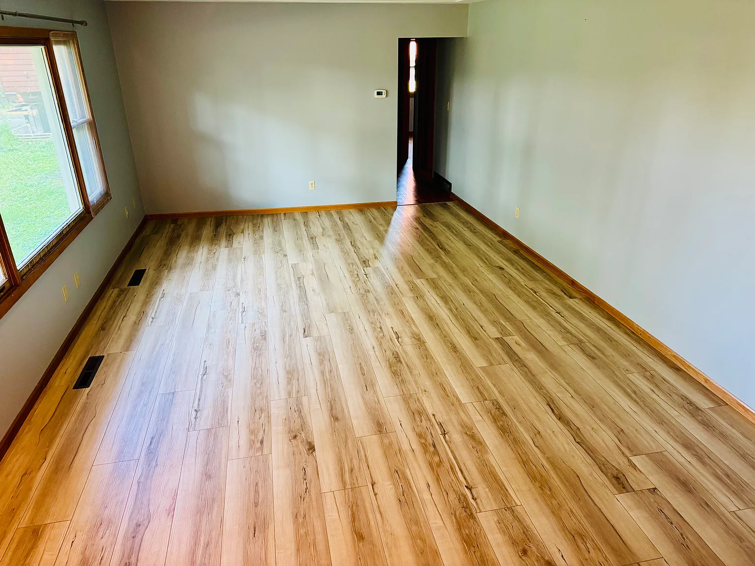 4 bed, 2060 sqft, $2,650 — Photo 4