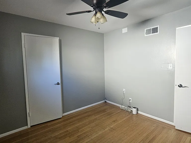1137 W Knickerbocker Dr — Photo 27
