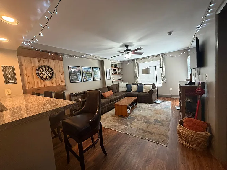 1735 Lake Ave #805 — Photo 1