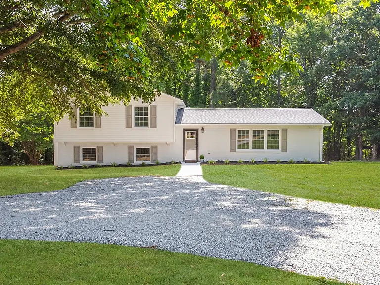 1250 Wooden Bridge Rd — Photo 1