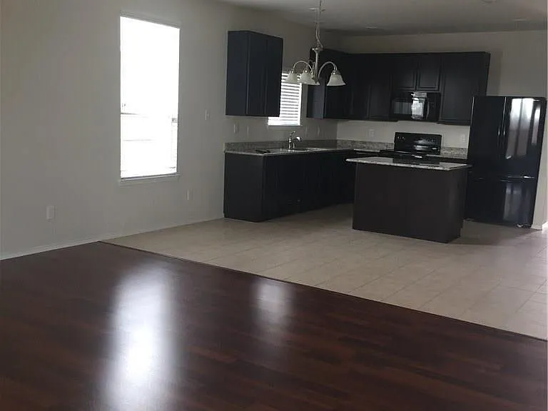 10205 Pyrite Dr — Photo 3