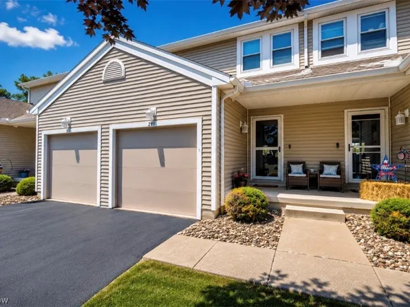 295 Pineview Dr NE, Warren, OH 44484