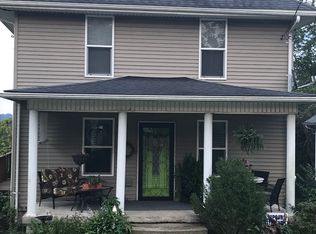 44 Ridgecrest Rd, Wheeling, WV 26003