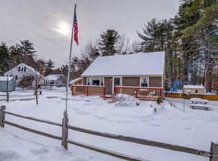 7 Elizabeth Ave, Raymond, ME 04071