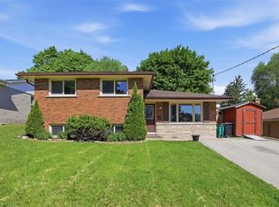 149 Avondale Rd, Cambridge, ON N3C 2E5
