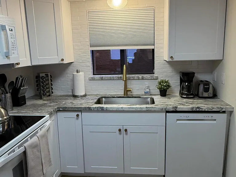 540 S West Rd #24 — Photo 3