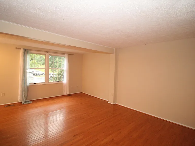 17231 Epsilon Pl — Photo 6