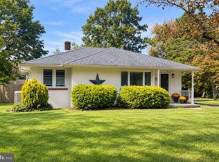 818 Holmes Ave, Vineland, NJ 08361