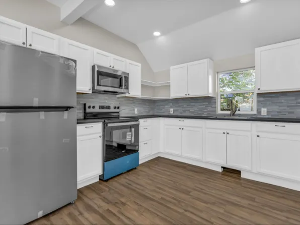 24 N 100 W APT 3, Tooele, UT 84074