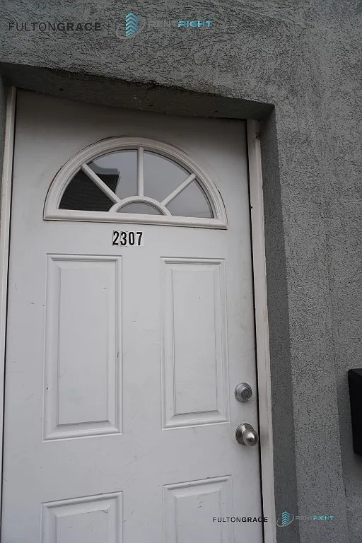 2 bed, 1.0 bath, $1,900 — Photo 3