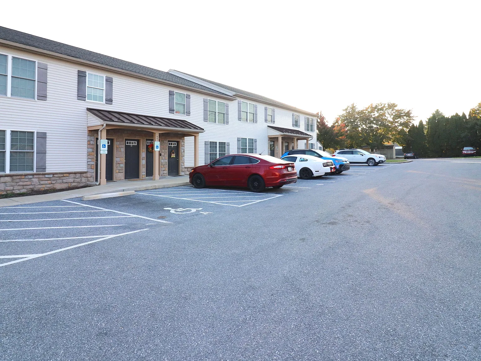 2 bed, 810 sqft, $1,395 — Photo 1
