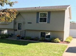 4930 18 1/2 Ave NW, Rochester, MN 55901