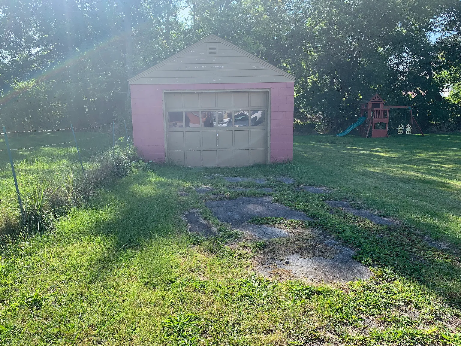 126 Anne St photo 1