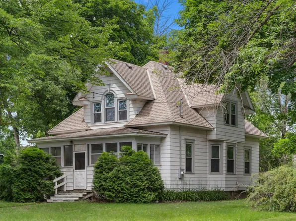 12880 Newell Ave, Lindstrom, MN 55045