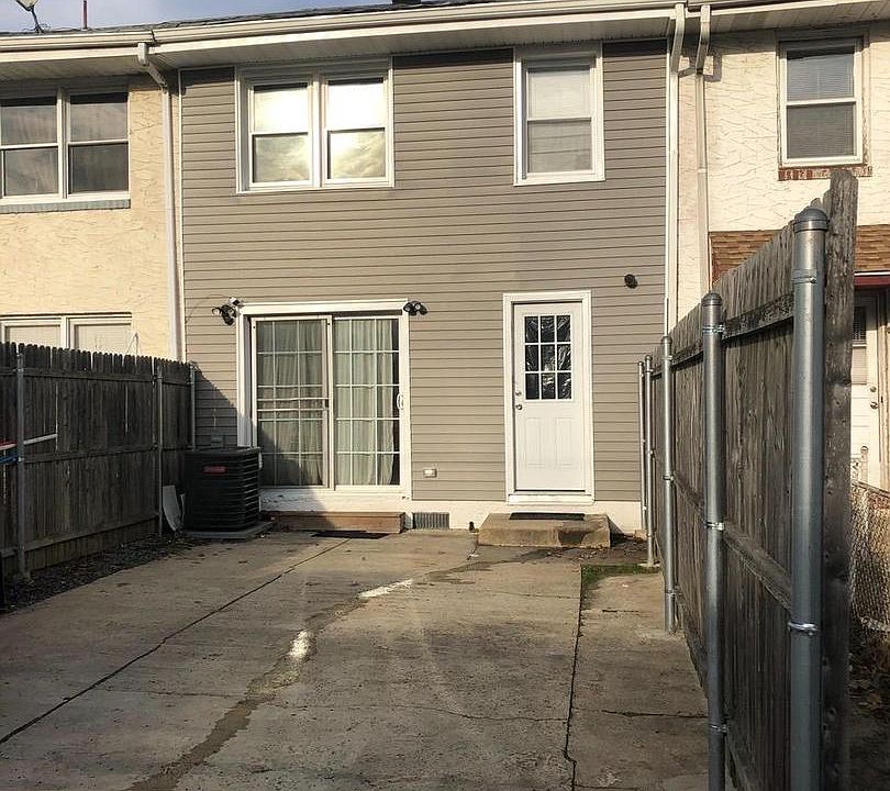 2nd image of 1022 Alcyon Dr