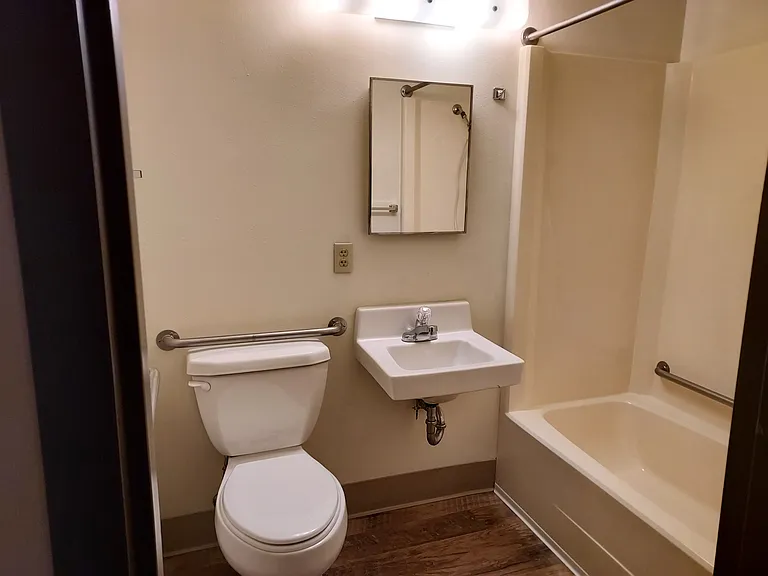 622 S Court St #108 — Photo 2