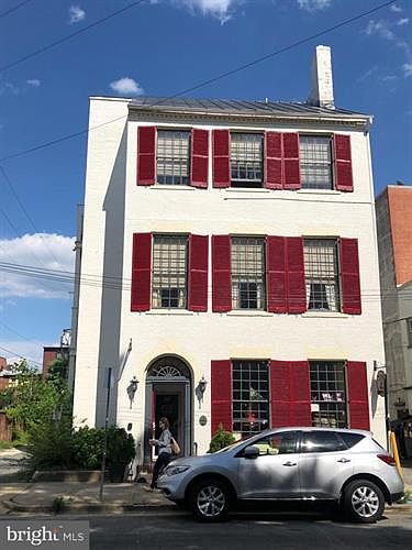 1st image of 105 N Alfred St #4