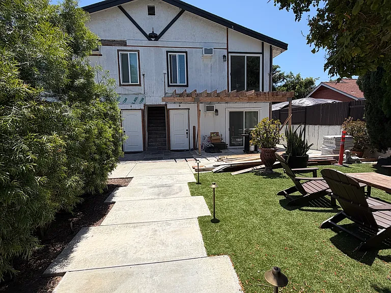 1071 Bonita St #D — Photo 26