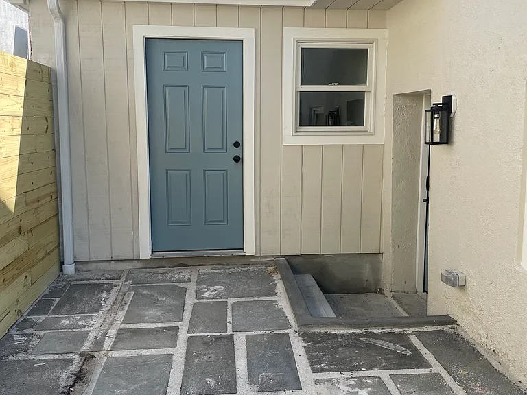 109 Marble Ave — Photo 2