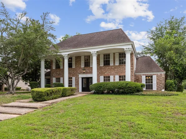 1919 Saddlecreek Dr, Houston, TX 77090
