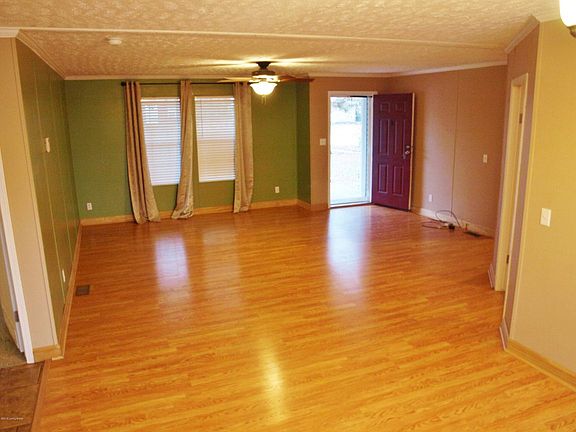 4th image of 4023 Lambert Ave