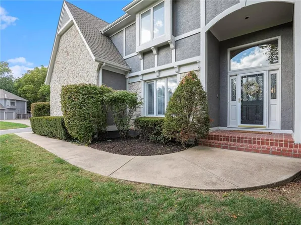12501 Delmar St, Leawood, KS 66209