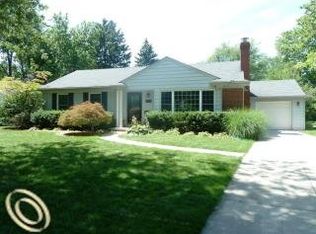 15830 Reedmere Ave, Beverly Hills, MI 48025